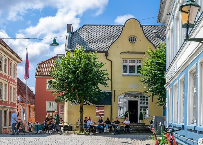 Lägenhet Cozy, Self-Check In, Free Wifi