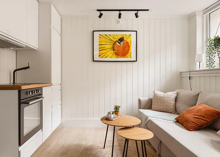 Cozy, Self-Check In, Free Wifi *